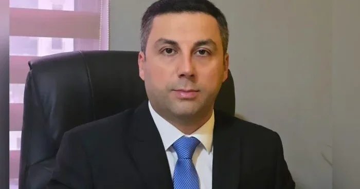 Əli Vəliyev təhqirə görə cəzalandırıldı QƏRAR VERİLDİ