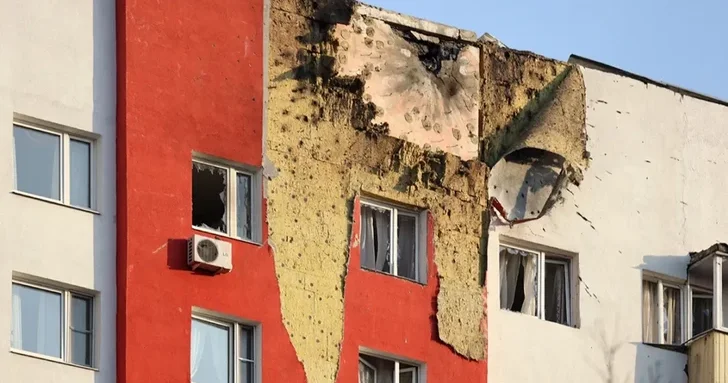 В России БПЛА попали в жилые многоэтажные дома, есть разрушения