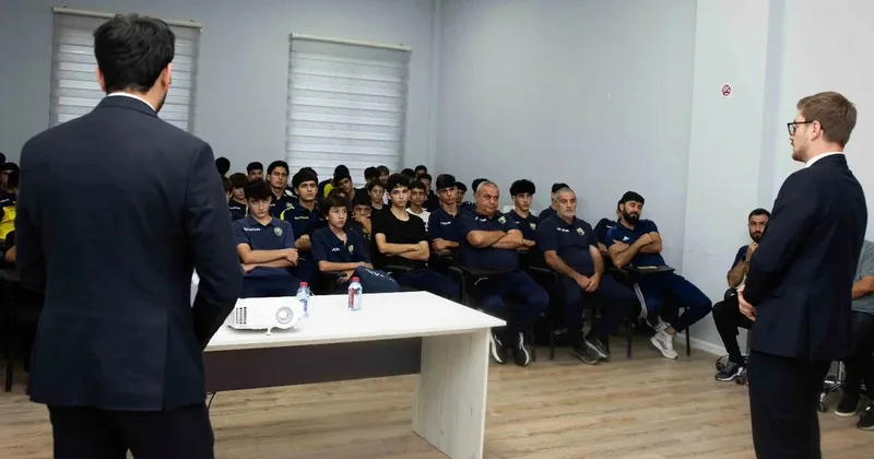 Kəpəz in futbolçularına danışılmış oyunlarla bağlı seminar keçirilib