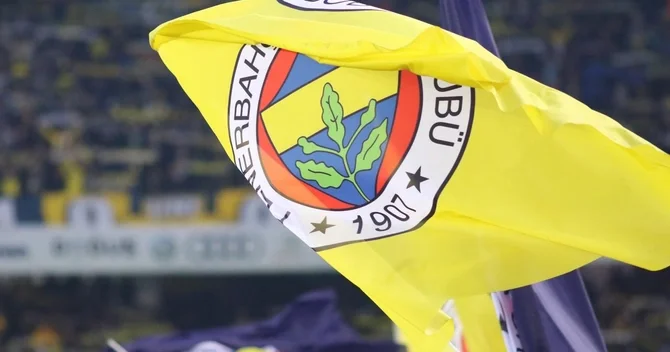 UEFA Fənərbağça və iki futbolçu ilə bağlı araşdırmaya başlayıb