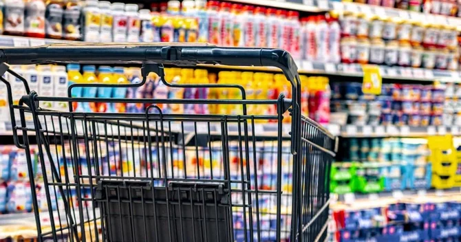 ABŞ da 104 illik market şəbəkəsi 60 mağazanı bağlayır