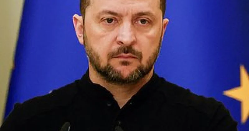 Зеленский назвал позорной перестрелку между СБУ и ГУР