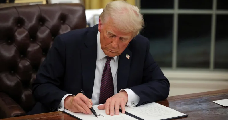 Трамп подписал закон о финансирования правительства до 11 декабря