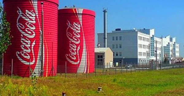 Россия ударила по заводу Coca Cola под Киевом: возник пожар Minval Politika