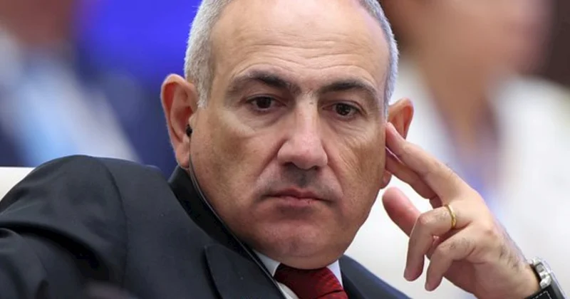 Paşinyan Olivye ilə vidalaşdı