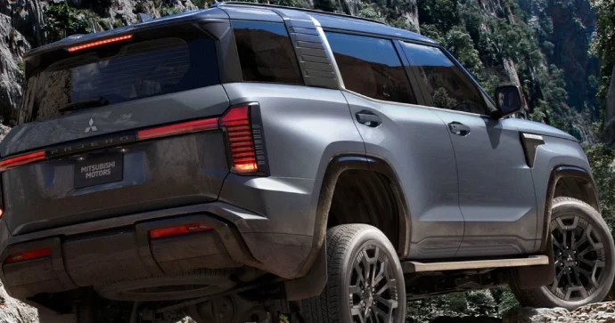 Yeni Pajero təqdim edildi Əfsanəvi SUV 20 ildən sonra tamamilə yeni nəsillə geri qayıdır FOTOLAR