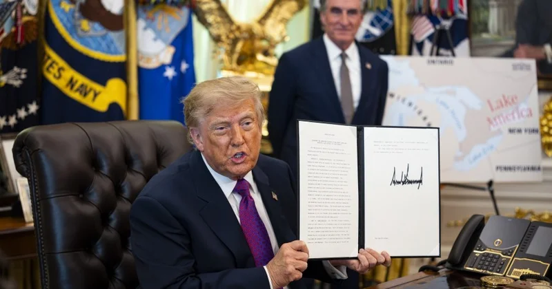 Однажды в Америке: Трамп взял Канаду на географический испуг АНАЛИТИКА