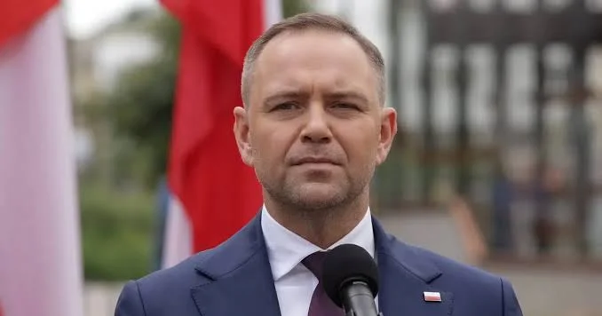 Polşa Prezidenti istintaqa dəvət olundu