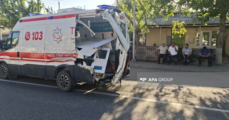 Qusarda təcili tibbi yardım avtomobili yük maşını ilə toqquşub