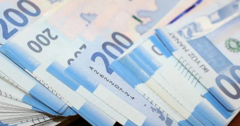 Maaşlarla bağlı açıqlama 2000 manat və daha artığı...