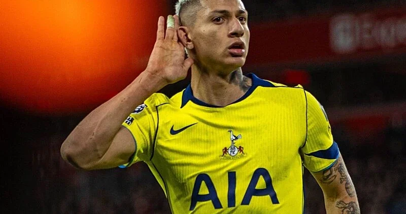 “Trabzonspor” Rişarlison üçün “Tottenhem”i razı salmağa çalışır