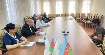 Milli Məclisin deputatı Xanlar Fətiyev seçicilərlə görüşüb