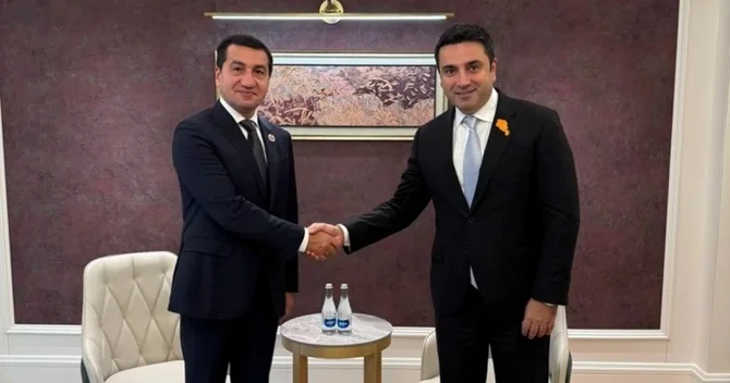 Alen Simonyan Hikmət Hacıyevlə görüşü və Bakıya səfəri barədə açıqlama verib