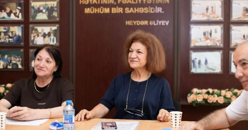Azad Müəllimlər İctimai Birliyinin layihəsi çərçivəsində ilk dəyirmi masa keçirilib
