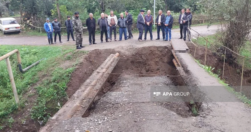 Yağışın dağıtdığı 30 illik köprü nə vaxt bərpa olunacaq? Bələdiyyədən AÇIQLAMA