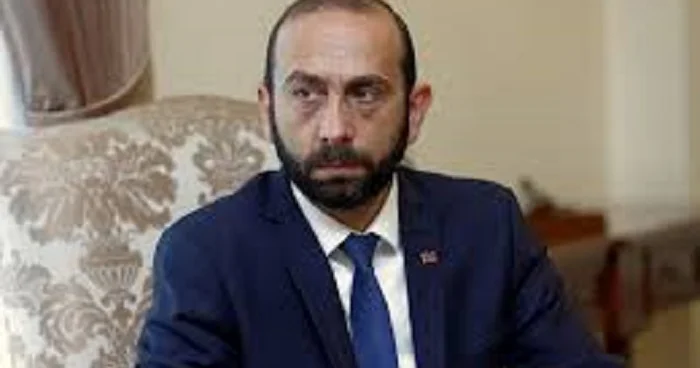 Mirzoyan: “Ermənistan kommunikasiyaların açılmasını istəyir”