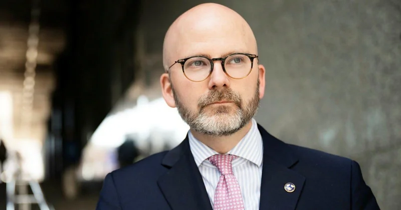 İsveçli deputat Avropa Parlamentində hicabın qadağan olunmasını təklif edib