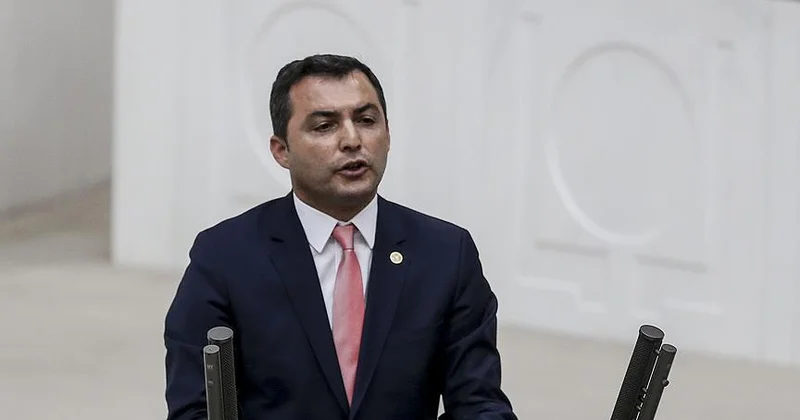 Rüşvət ittihamı ilə tutulan bələdiyyə sədri CHP dən istefa verdi: Məni gözdən çıxardılar