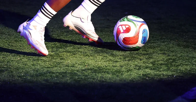 FİFA 2026 nın rəsmi oyun topu təqdim edildi