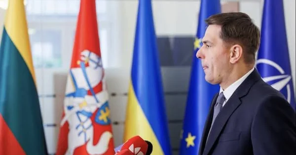 Министр культуры Литвы ушел в отставку после вопроса о Крыме