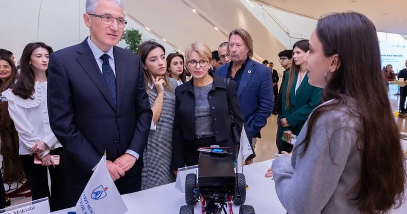 Heydər Əliyev Mərkəzində “Dayanıqlı Expo: Planet üçün İncəsənət və İnnovasiya” sərgisinin qalibləri mükafatlandırılıb