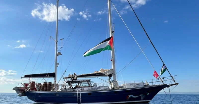 İsrail 42 gəmidən ibarət donanmanı saxladı