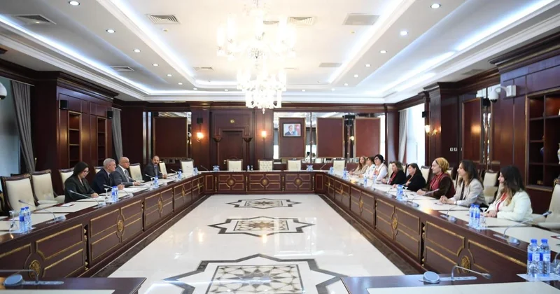 Türksoylu ölkələrin nümayəndələri Milli Məclisdə FOTO