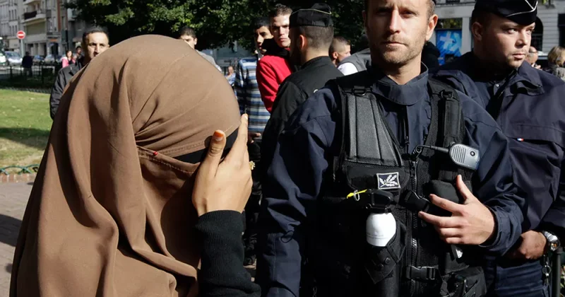 Франсуа Бургат: Исламофобия и национализм проникли во многие сферы французской политики