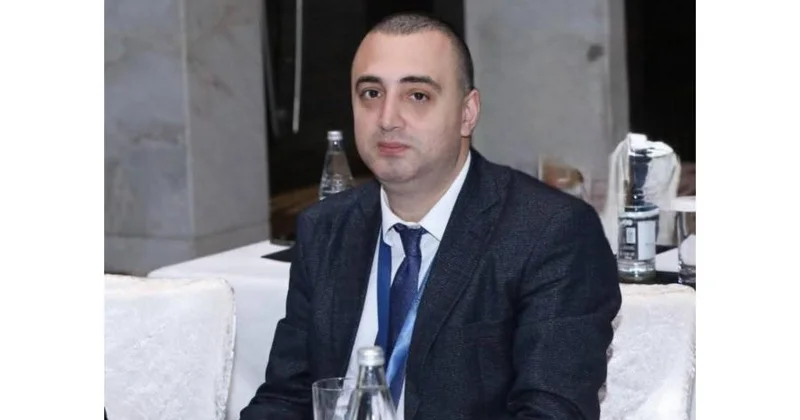 Bağça bağım saralıbdır, solubdur