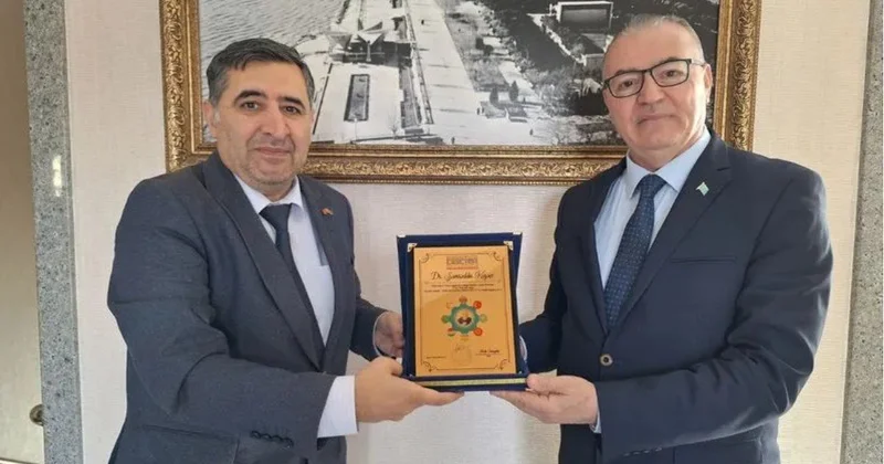 “Ramiz Əskər Türk Dünyasına Xidmət Ödülü” daha bir qalibə təqdim edildi