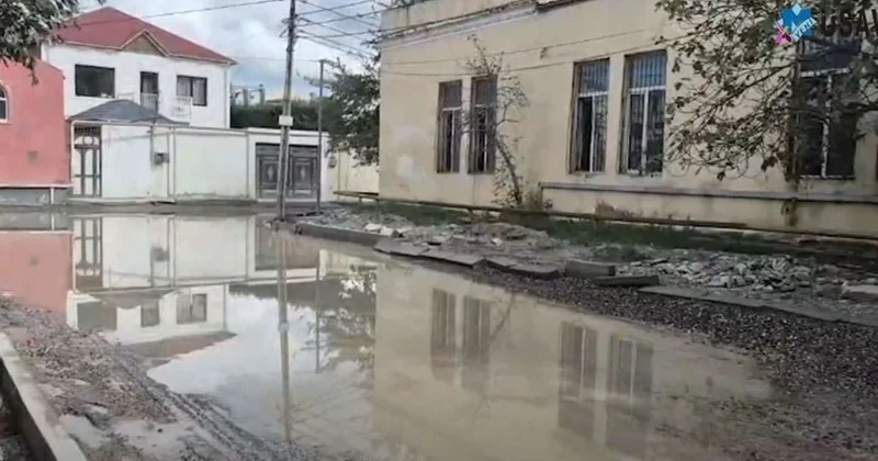Bakıxanovda ölüm saçan yol Hər an fəlakət OLA BİLƏR VİDEO