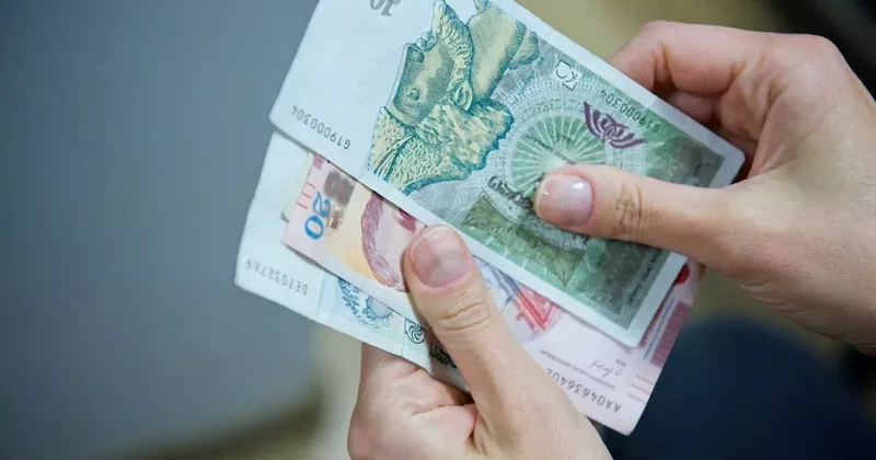 В Грузии поднимут зарплаты бюджетникам