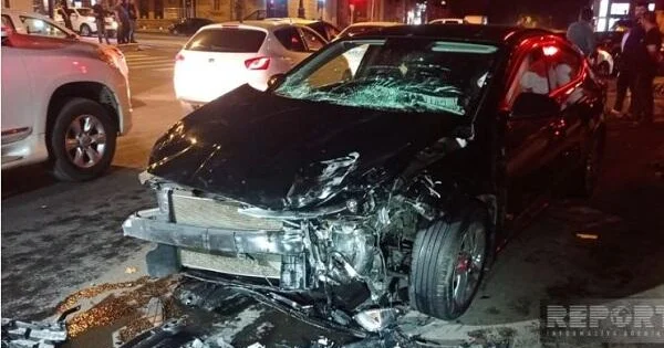 Bakıda ağır qəza: 3 ölü, 7 yaralı