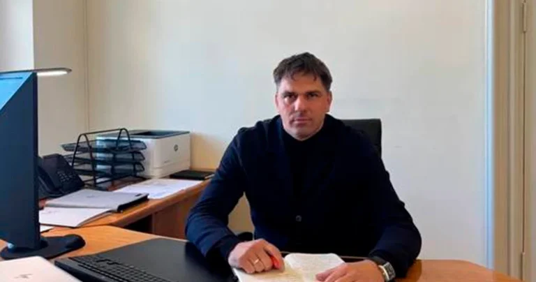 Литовский министр не смог ответить на вопрос чей Крым и уволился Minval Politika