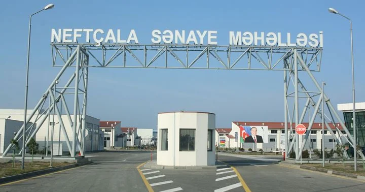 Neftçala Sənaye Məhəlləsi tam dolub