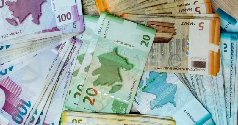 Общая стоимость государственных ценных бумаг в Азербайджане снизилась на миллиард манатов