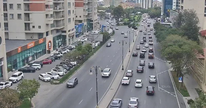 Bakının tıxaclı yolları SİYAHI
