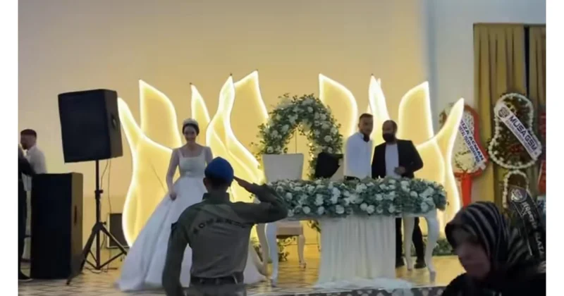 Bacısının toyunda əsgər qardaşının sürprizi (Video)