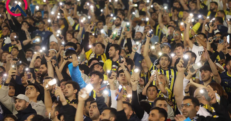 32 il sonra eyni “fənər”in işığında... Fotolar