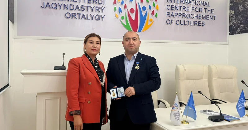 Aqil Ələsgər Qazaxıstanda beynəlxalq konfransda Tokayev adına orden ilə təltif edildi