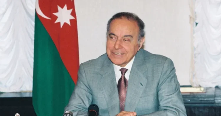 Heydər Əliyevin ilk dəfə prezident seçilməsindən 33 il ÖTÜR