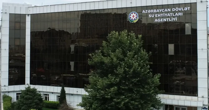 ADSEA intensiv yağışlar zamanı su toplantısının qarşısını almaq üçün tədbirlər görür