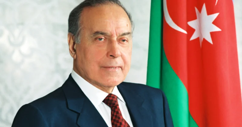 3 oktyabr Dövlətçiliyimizin taleyini müəyyən edən tarixi seçim ŞƏRH
