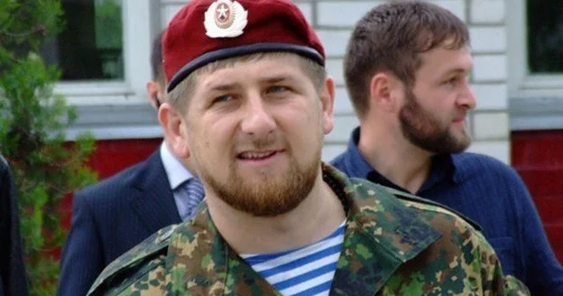Кадыров получил высшее воинское звание и краповый берет