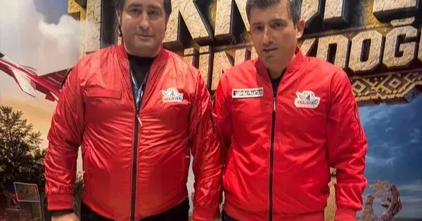 Araz Musayev TEKNOFEST də Selçuk Bayraktarla görüşdü