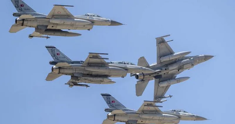 NATO qırıcıları Litvaya görə havaya qaldırıldı