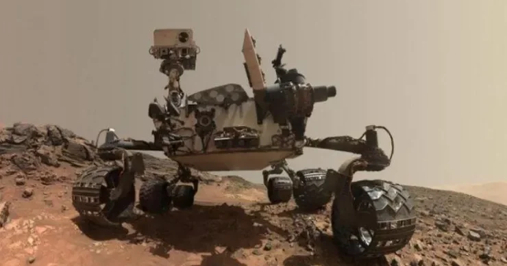 “Curiosity” Marsda 5000 ci gününü qeyd etdi və yeni “açıqca” göndərdi