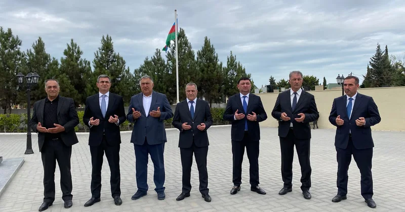 Vətəni yaşadanlar ürəklərdə yaşayırlar FOTOLAR