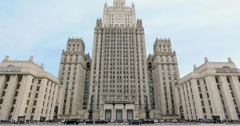 Россия заявила, что будет бомбить Киев