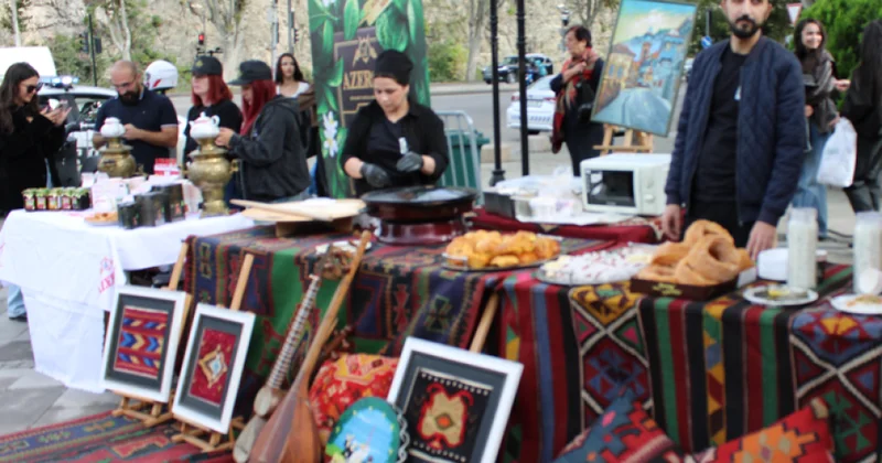 Azərbaycanın zəngin mədəniyyəti Tbilisinin şəhər günündə nümayiş etdirilib